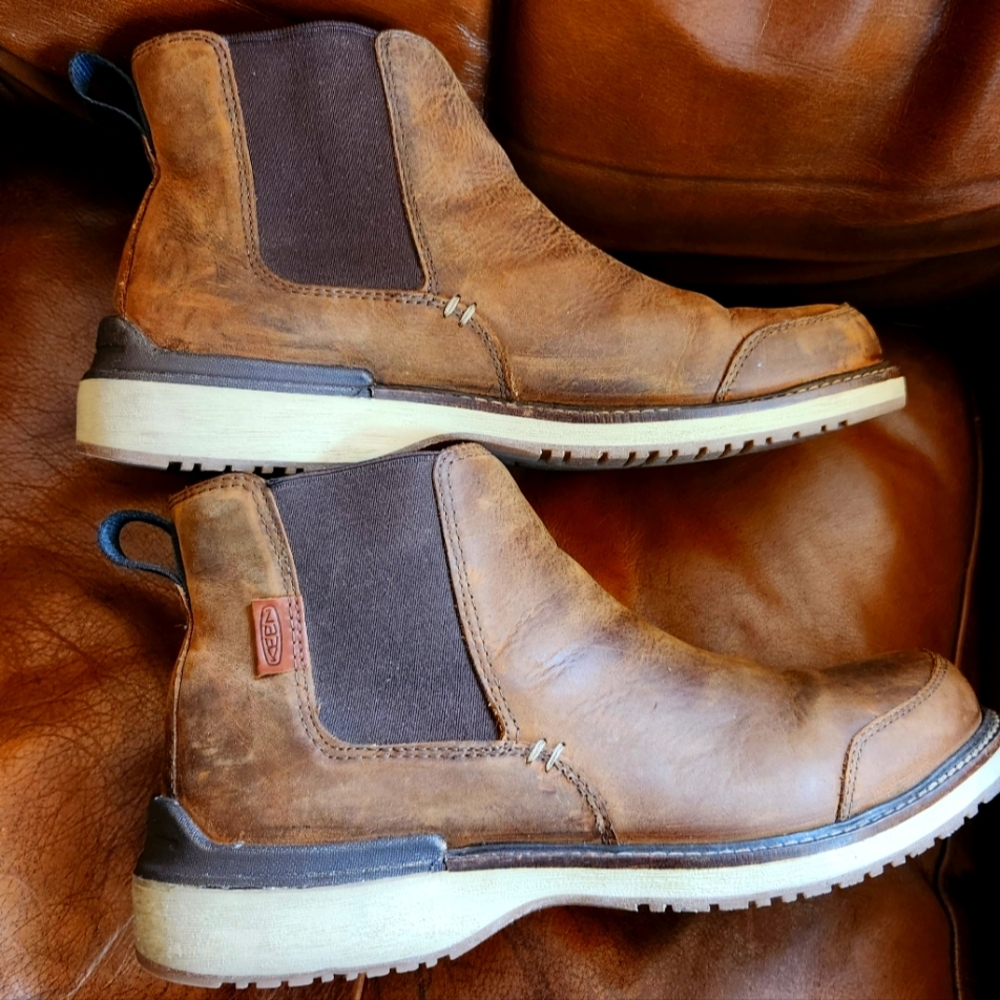 Keen Men's Eastin Chelsea Casual Boot, Veg brown, size mens 11.